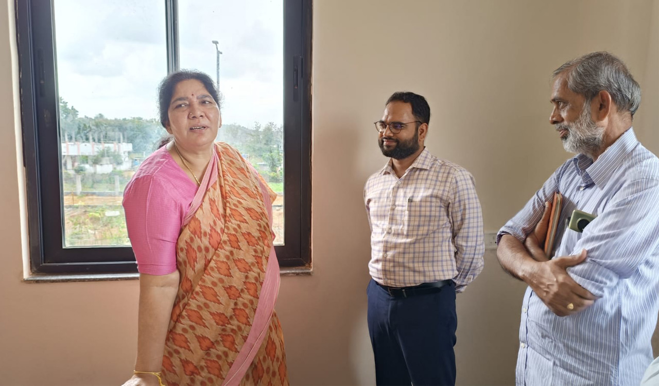 Distribution of podu land pattas to begin from Mahabubabad: Minister Satyavathi