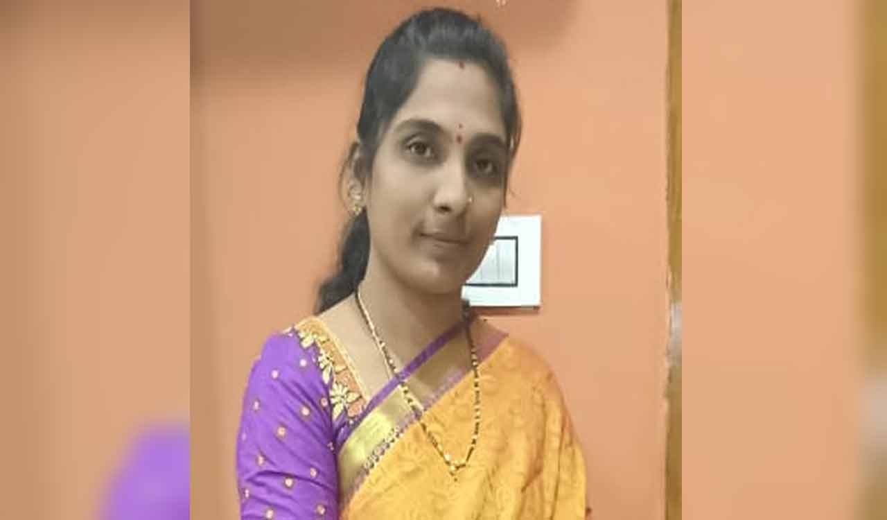 Police constable’s wife ends life in Mancherial
