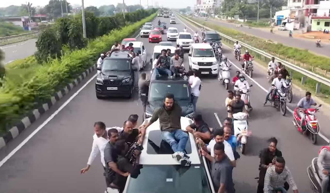 Andhra Pradesh: Case booked against Pawan Kalyan for traffic violations