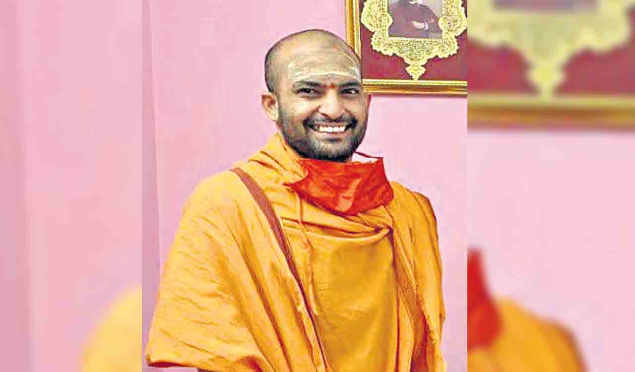 Poachgate accused is MTech sanyasi; Ramchandra Bharati owns Rs 1.25 crore-flat, was proponent of cow urine