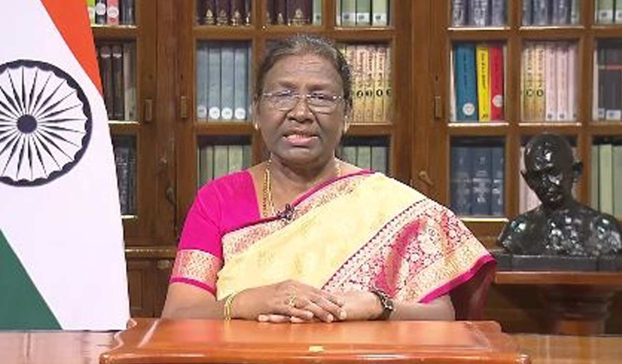 President Murmu pays homage to victims of 26/11 Mumbai attacks