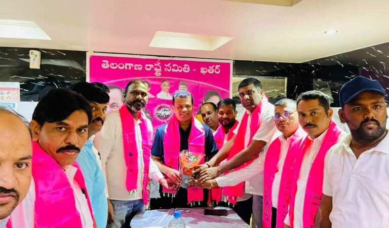 CM KCR