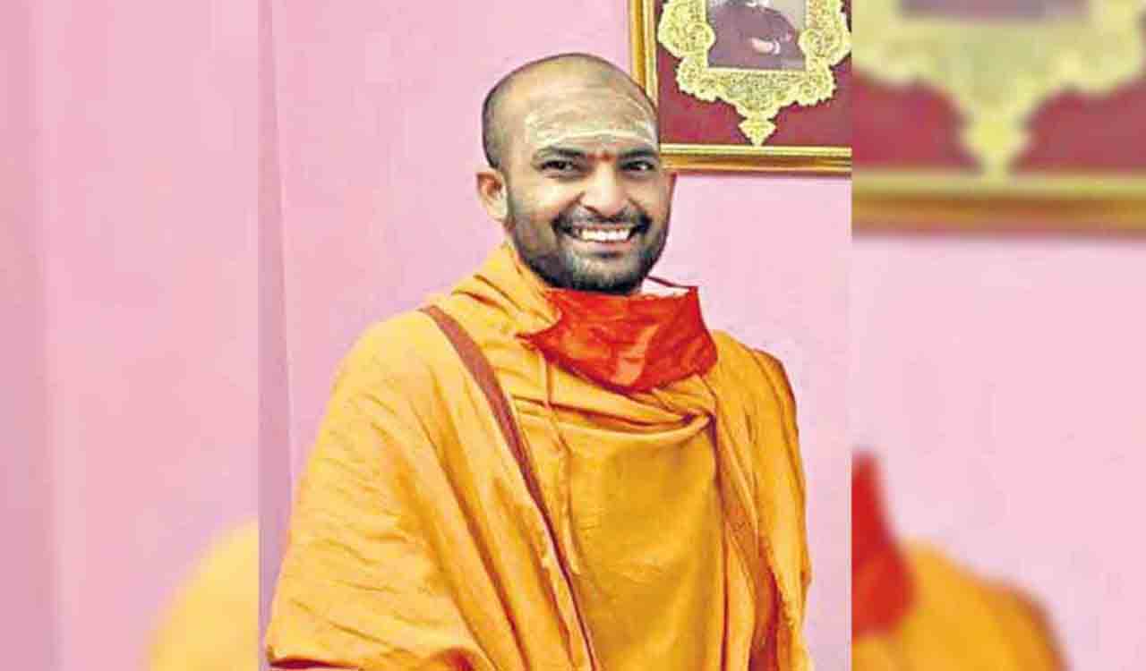 Poachgate: Case against Ramachandra Bharathi for holding fake passport