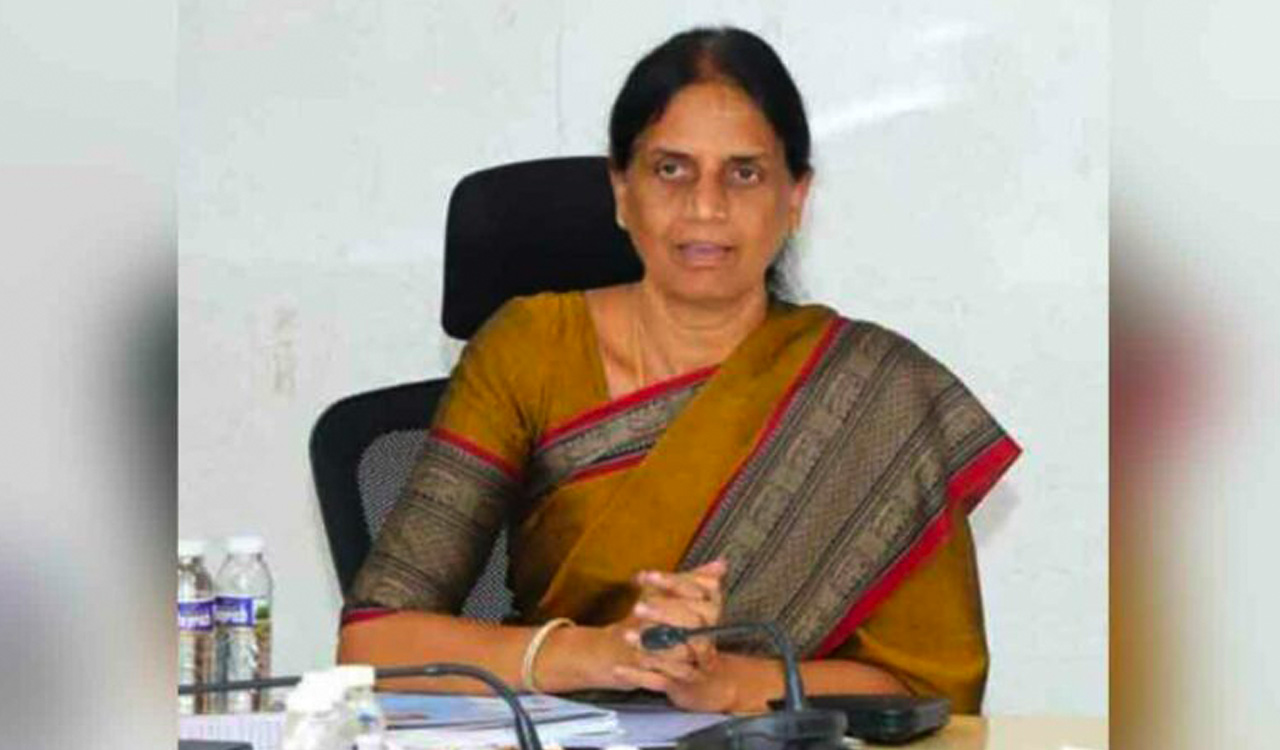 Will resolve Nizam College hostel allotment issue soon: Sabitha