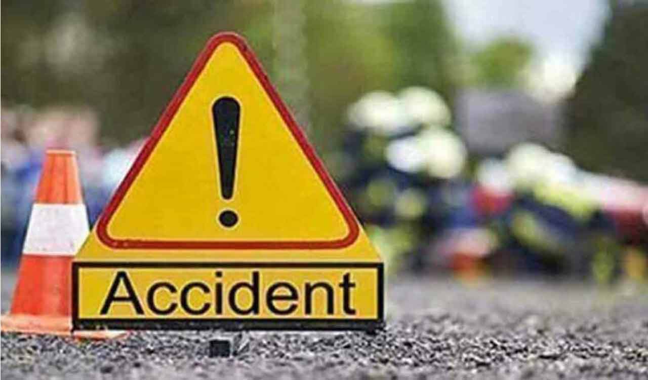Six killed after lorry collides with car in Andhra Pradesh