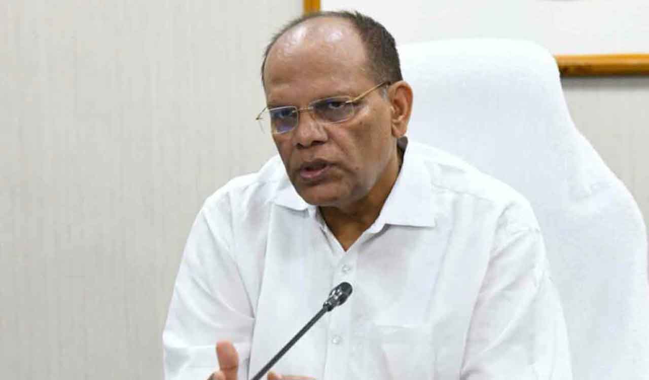 Telangana Chief Secretary asks Collectors to expedite Podu lands survey