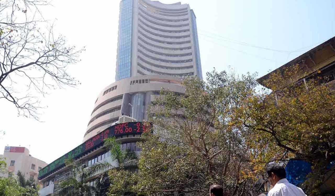 Indian stock markets touch new highs on Tuesday