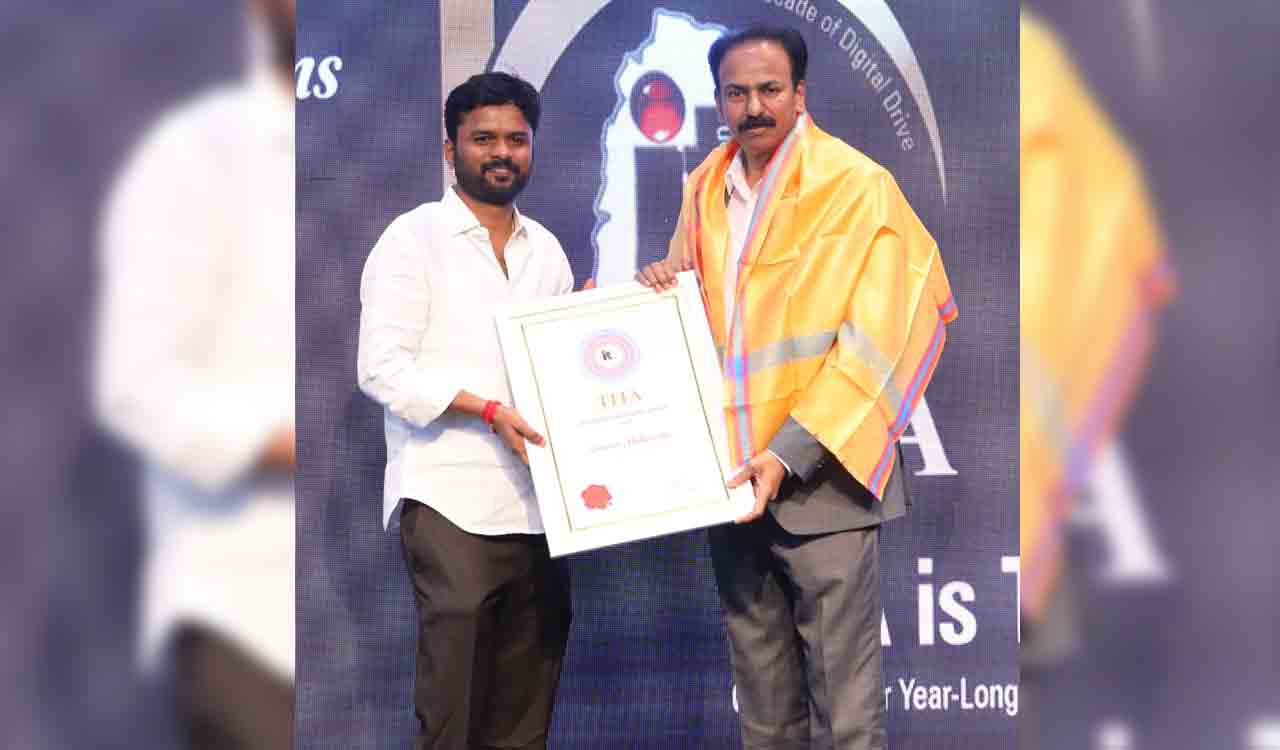 Creative Multimedia academy honoured with ‘TITA – 2022 Award for Education Excellence’