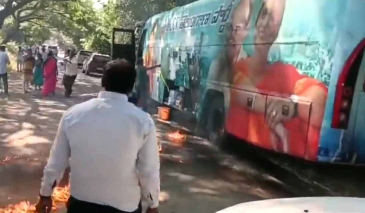 Tension in Warangal after YSRTP president Sharmila’s caravan set on fire