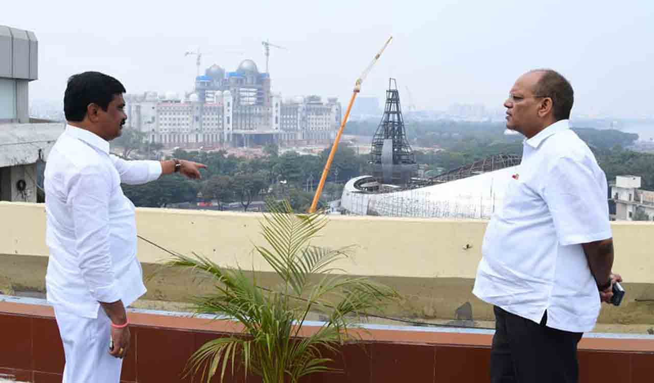 Complete construction of Telangana Secretariat as per schedule: Vemula to officials