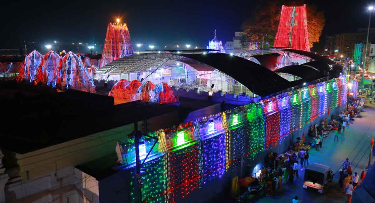 Temples in erstwhile Karimnagar closed due to lunar eclipse