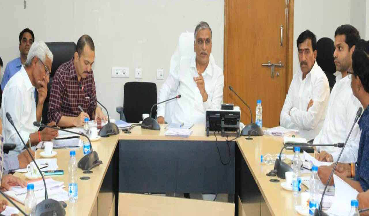 Fast-track Elkaturthy-Medak Highway works: Harish Rao to officials
