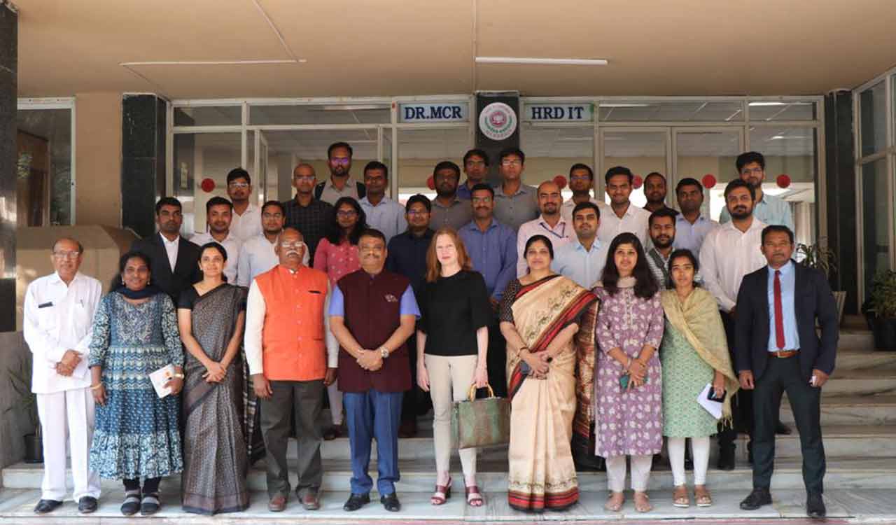 US Consul General addresses AIS, CCS, MES Officers in Hyderabad