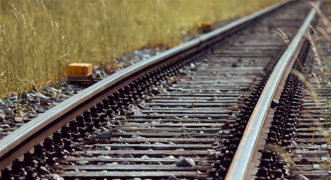 Man And Woman Found Dead On Railway Tracks In Bhongir-telangana Today