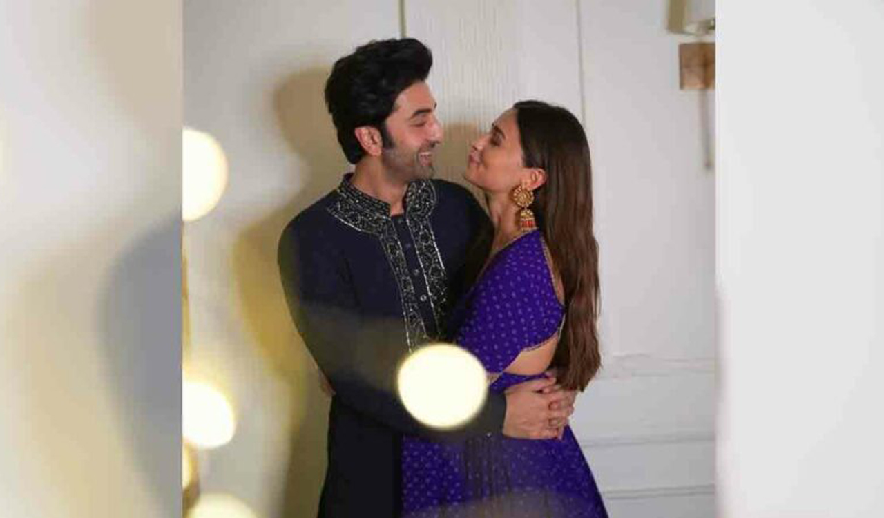 Ranbir and Alia fans go nostalgic as the couple welcome baby girl