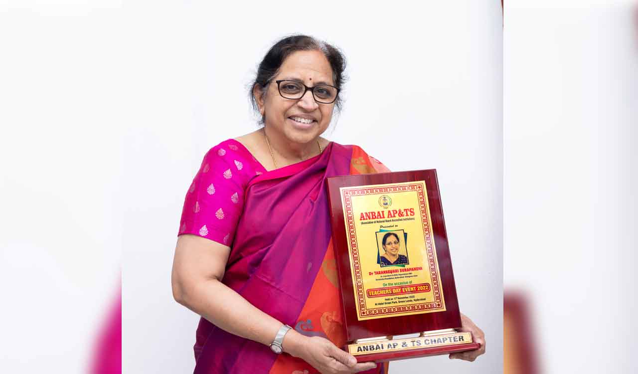 Hyderabad: ANBAI honours senior obstetrician Dr Tarakeswari