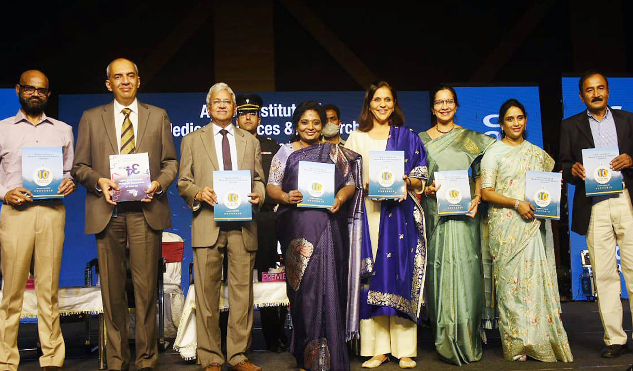 Hyderabad: Apollo Medical College marks its decennial with grand celebrations