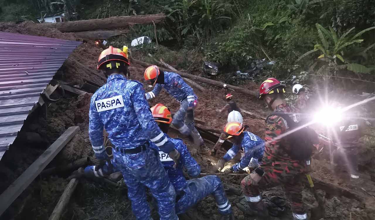 13 dead in Malaysia landslide