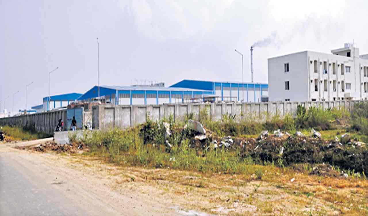 South Korean textile major to invest Rs 3,000 cr in Telangana