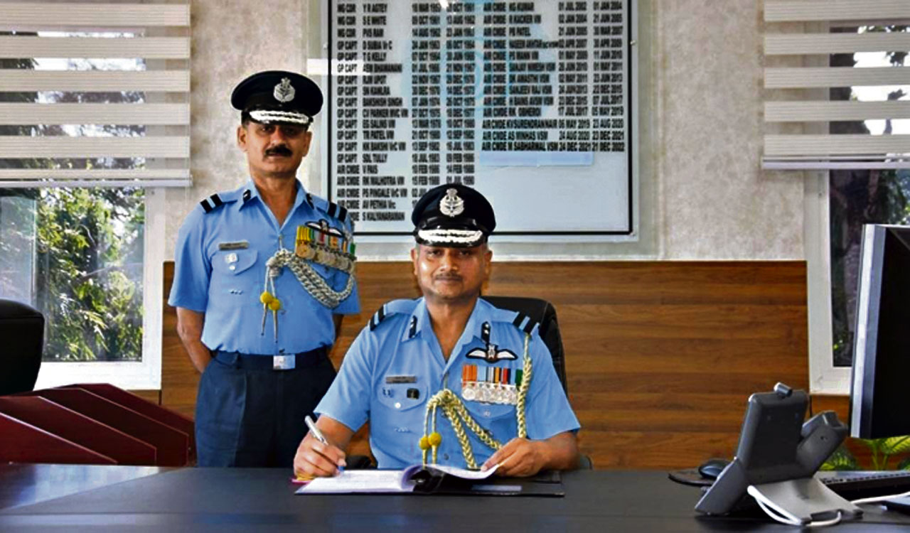 Air Commodore Pankaj Jain takes over as Air Officer Commanding of AFS Hakimpet