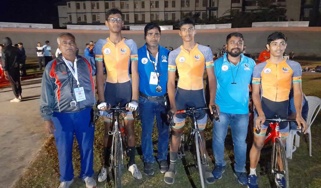Aashirwad Saxena clinches silver at National Cycling Championship