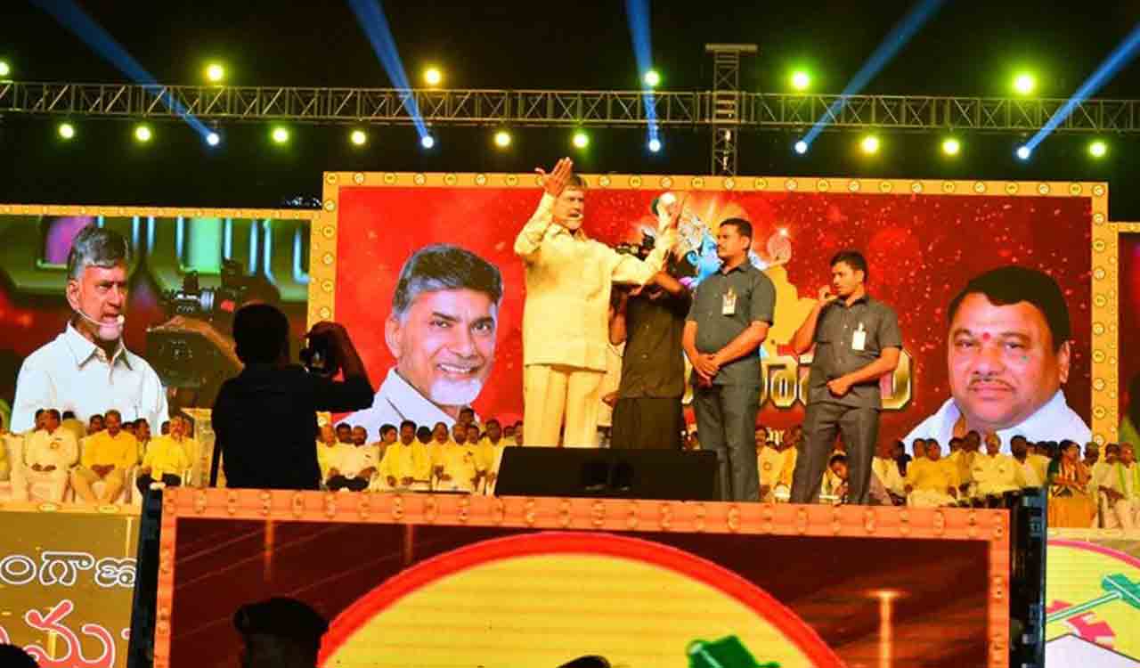 Naidu in Telangana: Asks former leaders to return to TDP