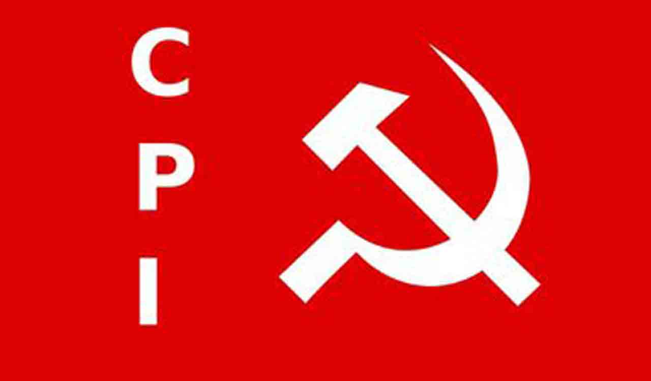 CPI protests against collection of toll fee on NH 364 in Mancherial