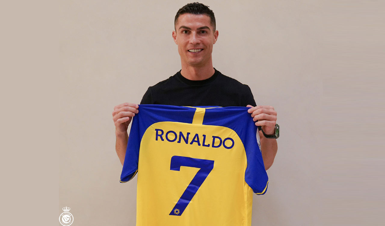 Cristiano Ronaldo signs two-year deal with Saudi Arabia club Al-Nassr