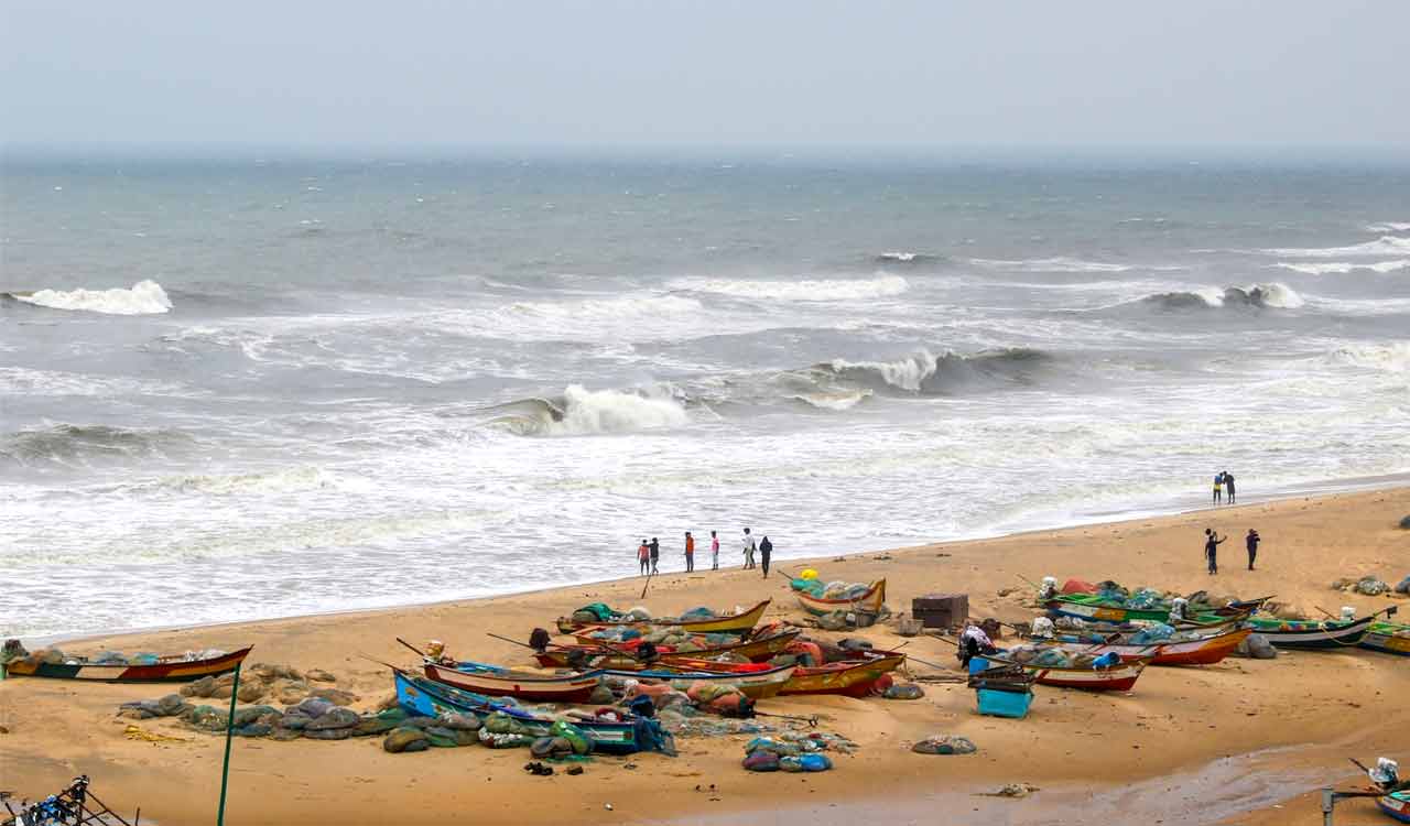 Cyclone ‘Mandous’ effect: 5 dead, thousands find refuge in shelter homes