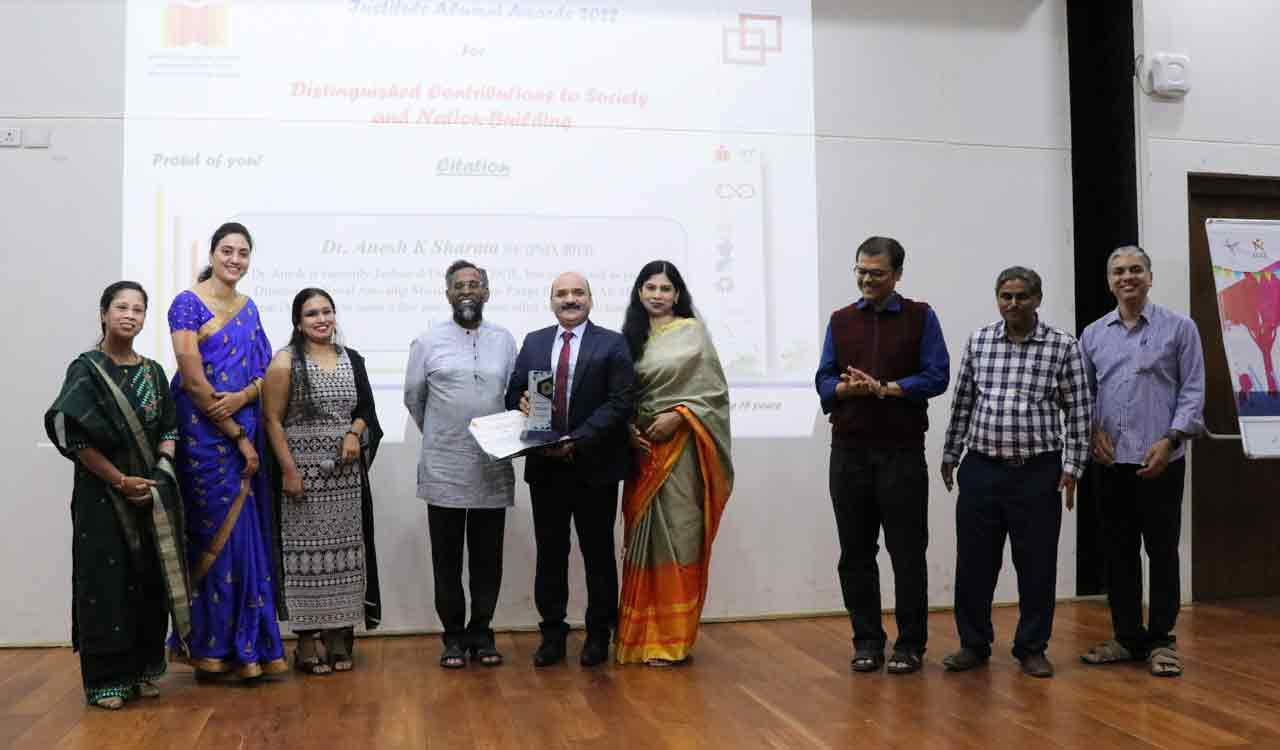 Hyderabad: ECIL Director Anesh Kumar Sharma receives IAA-2022 award