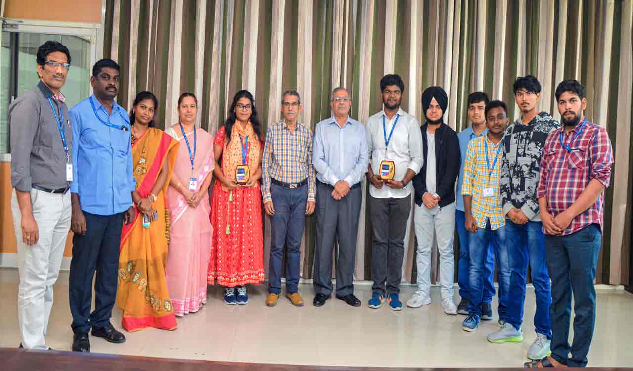 Tech Expo ‘ATOMS-22’: GITAMites bag second and third positions