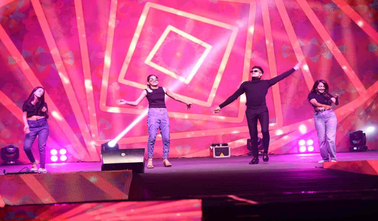 Hamstech College celebrates Freshers’ Week with glittery party