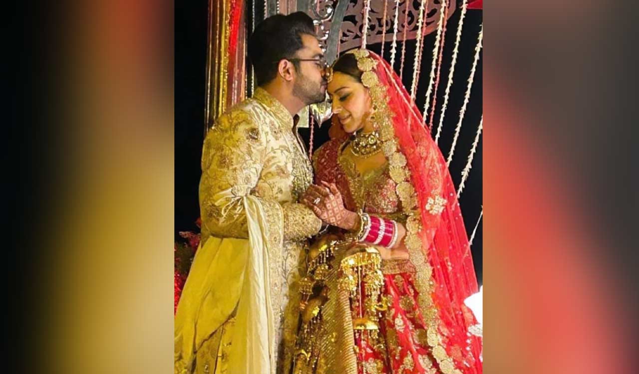 Hansika Motwani, Sohael Kathuriya tie the knot in Jaipur