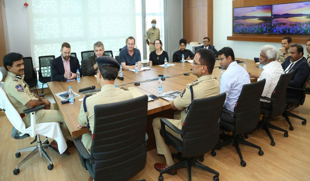 Hyderabad CP holds meeting with organisers of Formula-E race