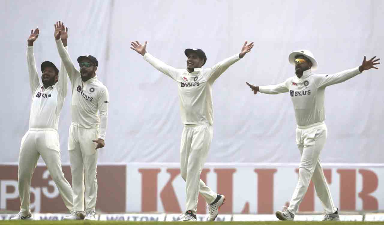 Bangladesh 82-2 on 1st morning of 2nd test against India