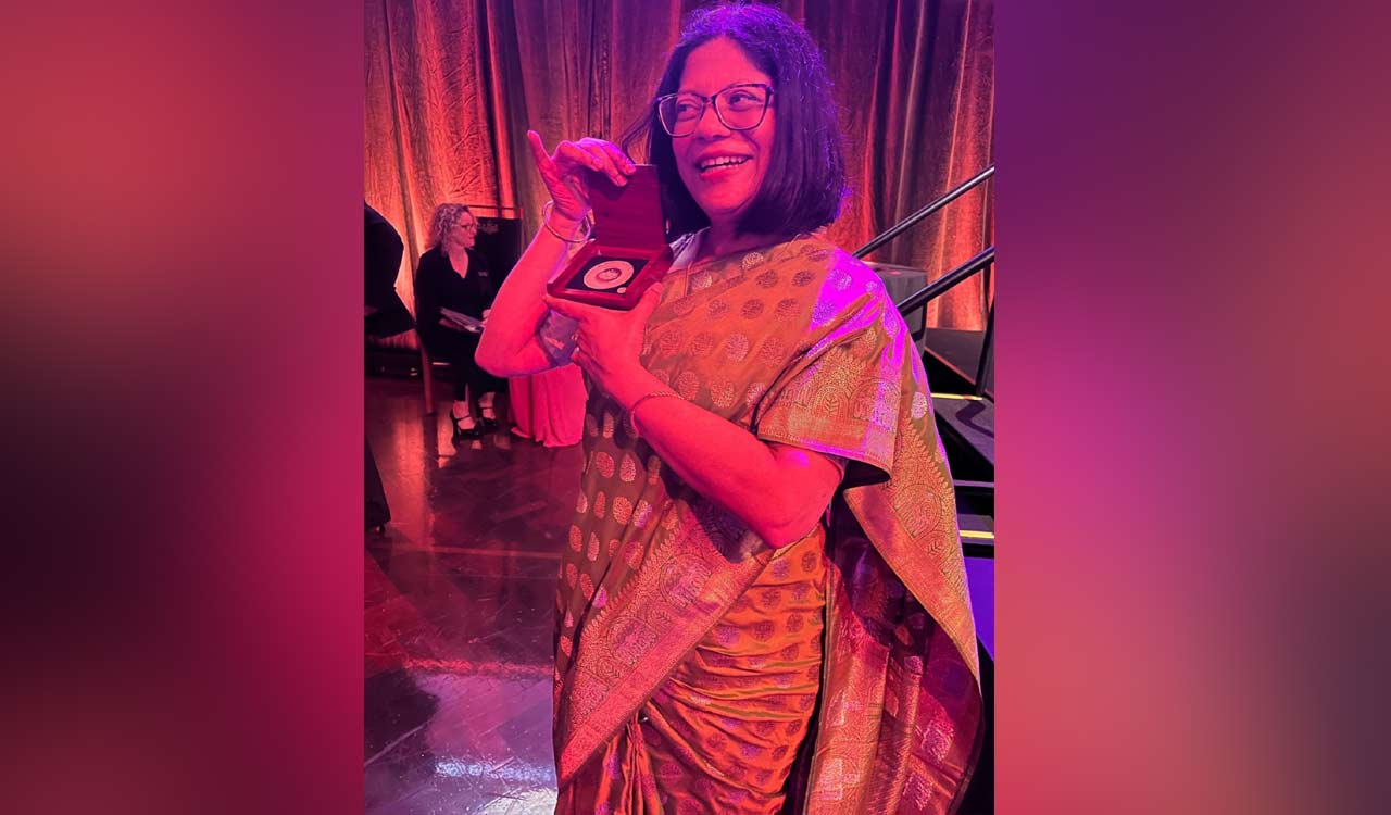 Indian-origin science teacher wins PM’s prize in Australia