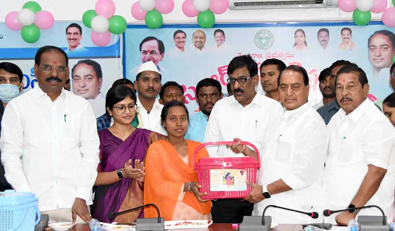 ‘State govt brings about revolutionary changes in welfare of women by providing KCR Nutritional Kits’