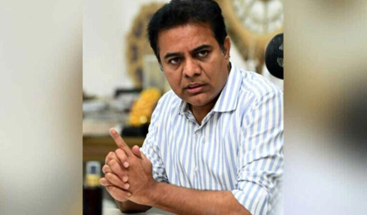 Allocate sufficient funds for handloom sector of Telangana in Union Budget: KTR
