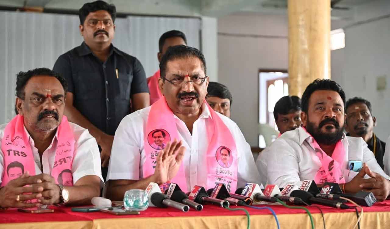 Bandi has admitted BJP has no strong leader: Karimnagar Mayor