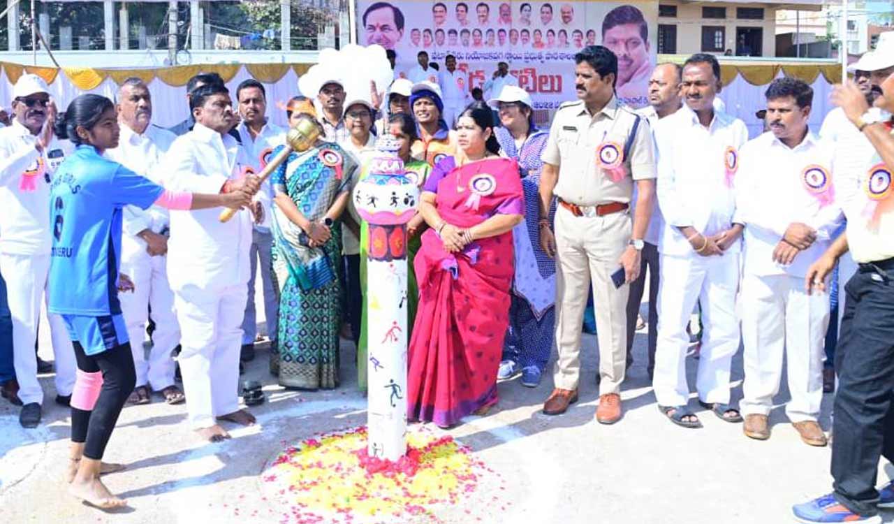 Sports grounds in every govt school in Patancheru: MLA Mahipal Reddy