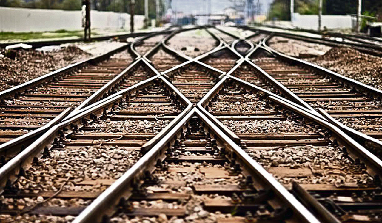 Centre remains cold-hearted scrooge in Railway lines for Telangana