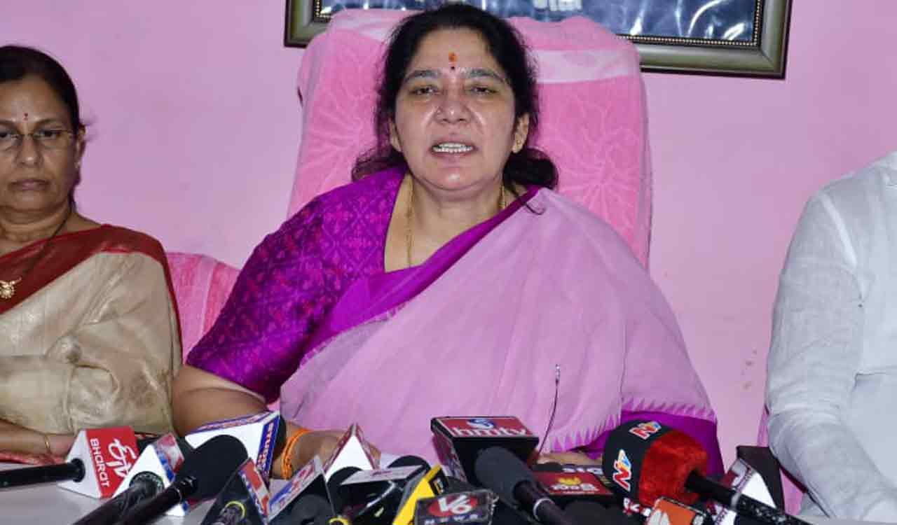 MGNREGS Funds: Revolt against anti-farmer Centre, says Satyavathi Rathod