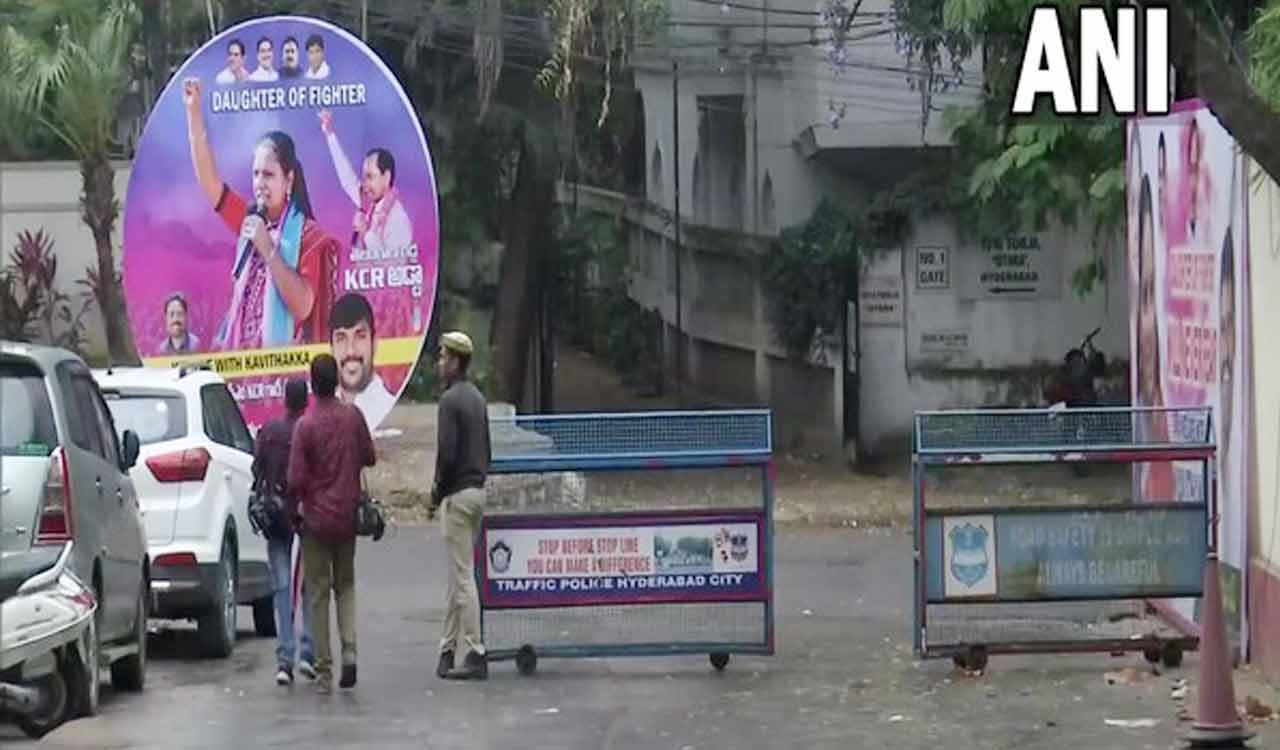Security beefed up outside K Kavitha’s residence in Hyderabad ahead of CBI questioning