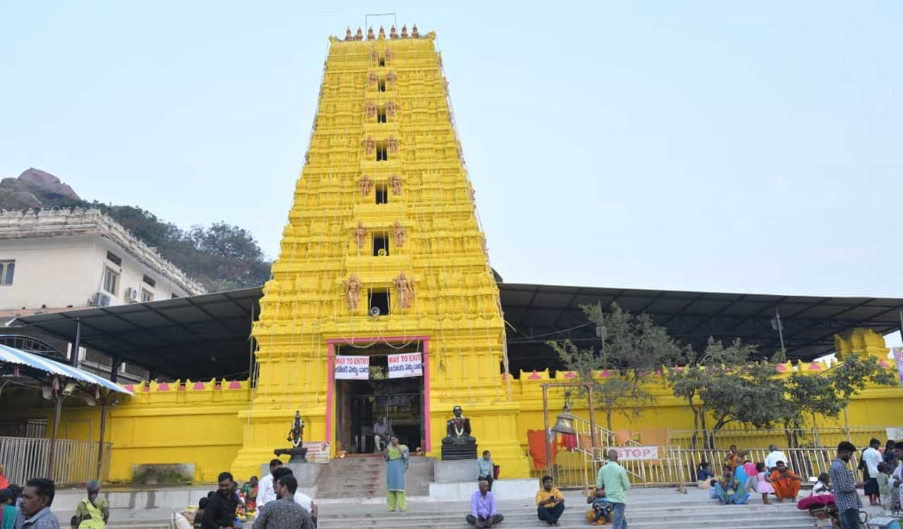 Siddipet: Komuravelly Mallikarjuna Swamy Temple decked up for annual Kalyana Mahotsavam