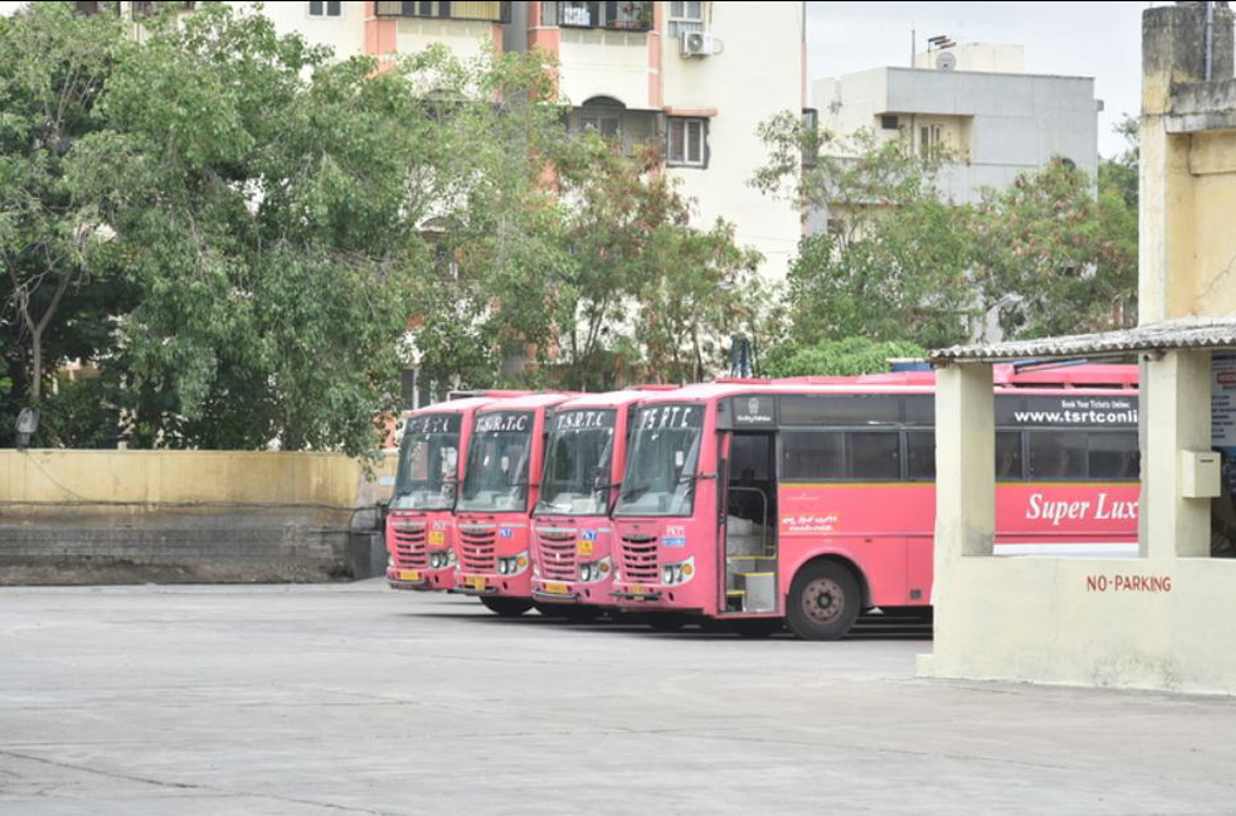 TSRTC to operate 4,233 special buses for Sankranti