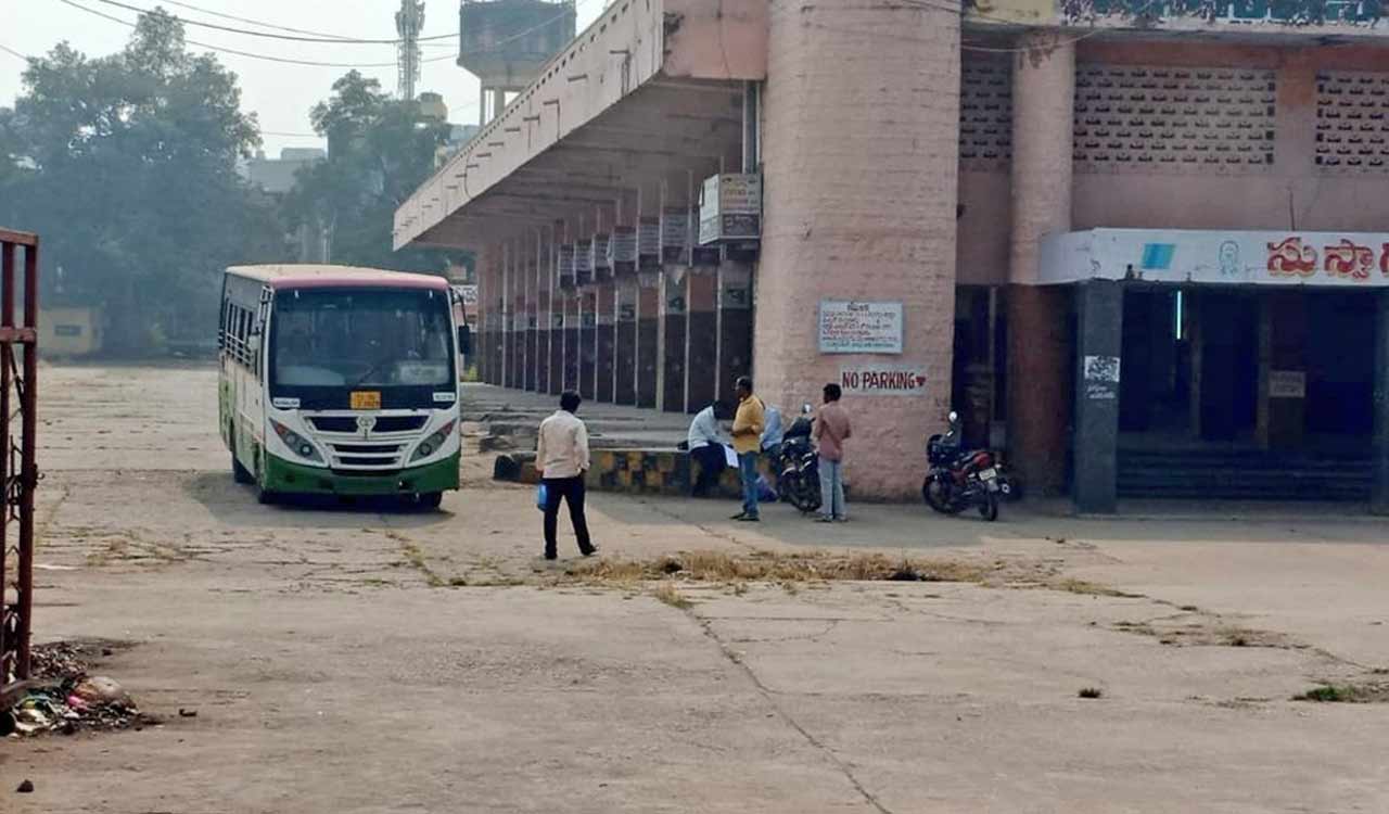 TSRTC restores services at Khammam old bus-station