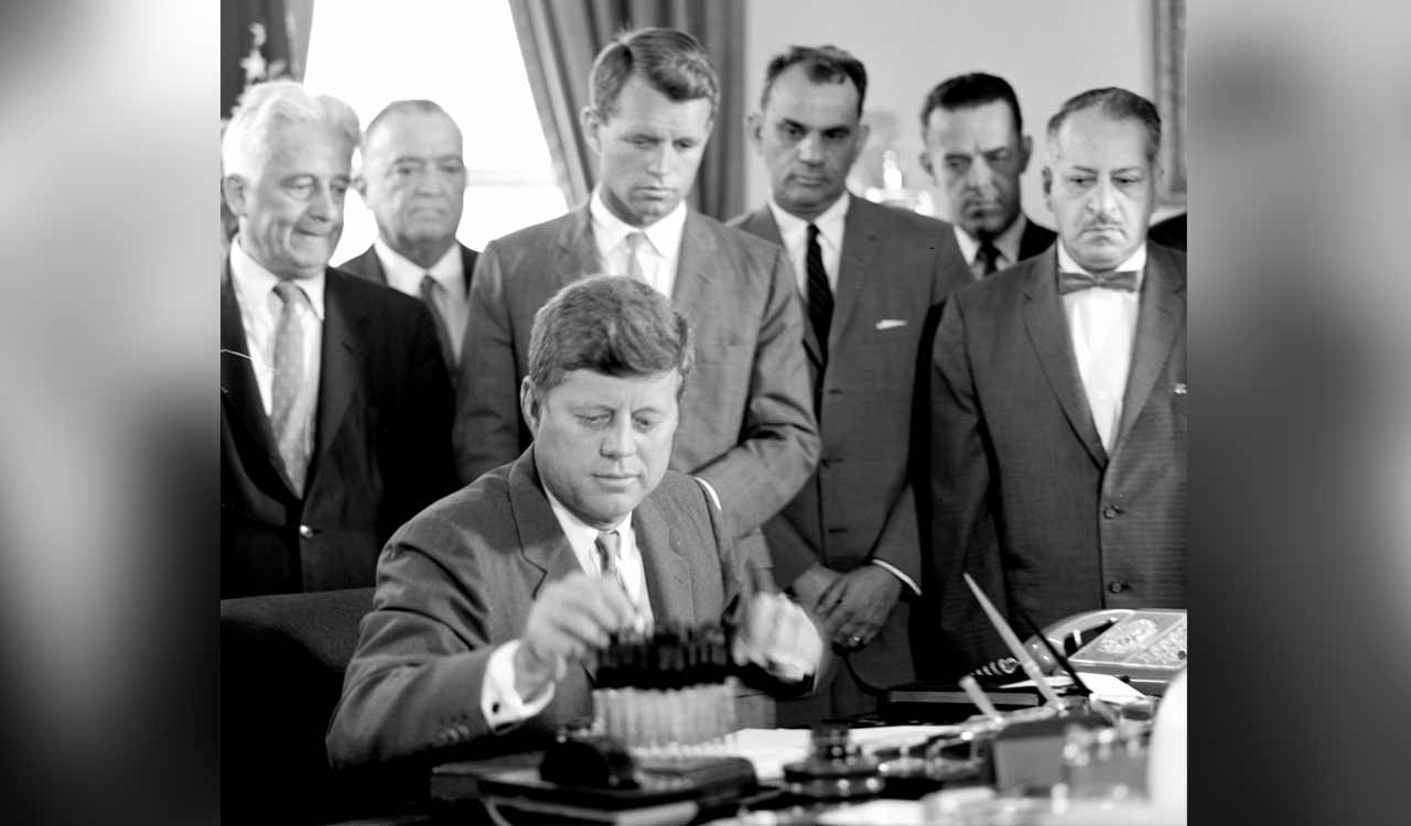 US govt releases new group of JFK assassination documents