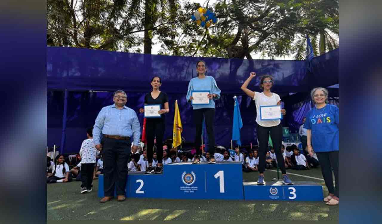 Kareena, Saif, Mira Rajput, and Karan Johar attend their children’s Sports Day event