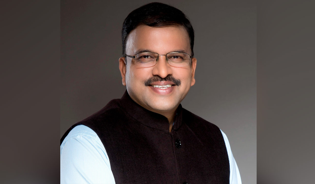 Former CBI Joint Director Lakshmi Narayana to contest from Visakhapatnam LS seat in 2024 elections