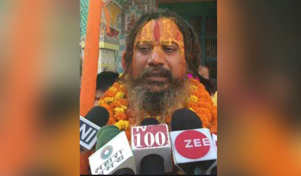 ‘Will burn Shah Rukh Khan alive’: Ayodhya seer